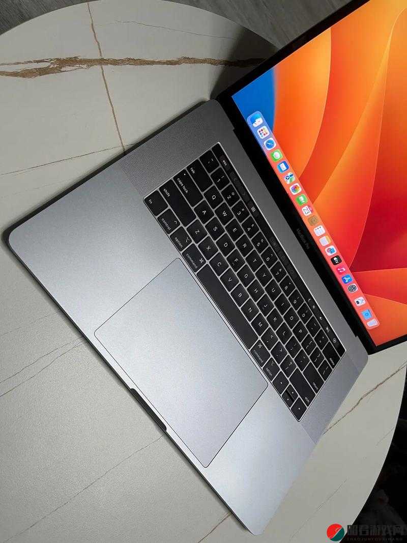 18 岁 MacBook-Pro 与 45 岁：跨越年龄的科技与人生交融之旅