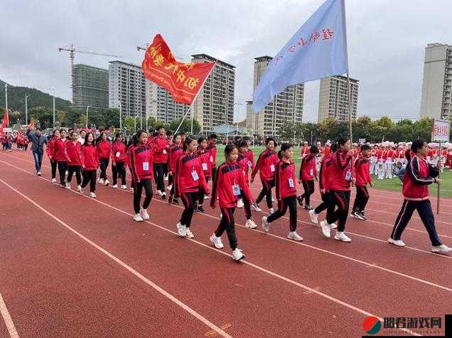 超级凌乱的校园运动会：一场充满意外和惊喜的青春狂欢