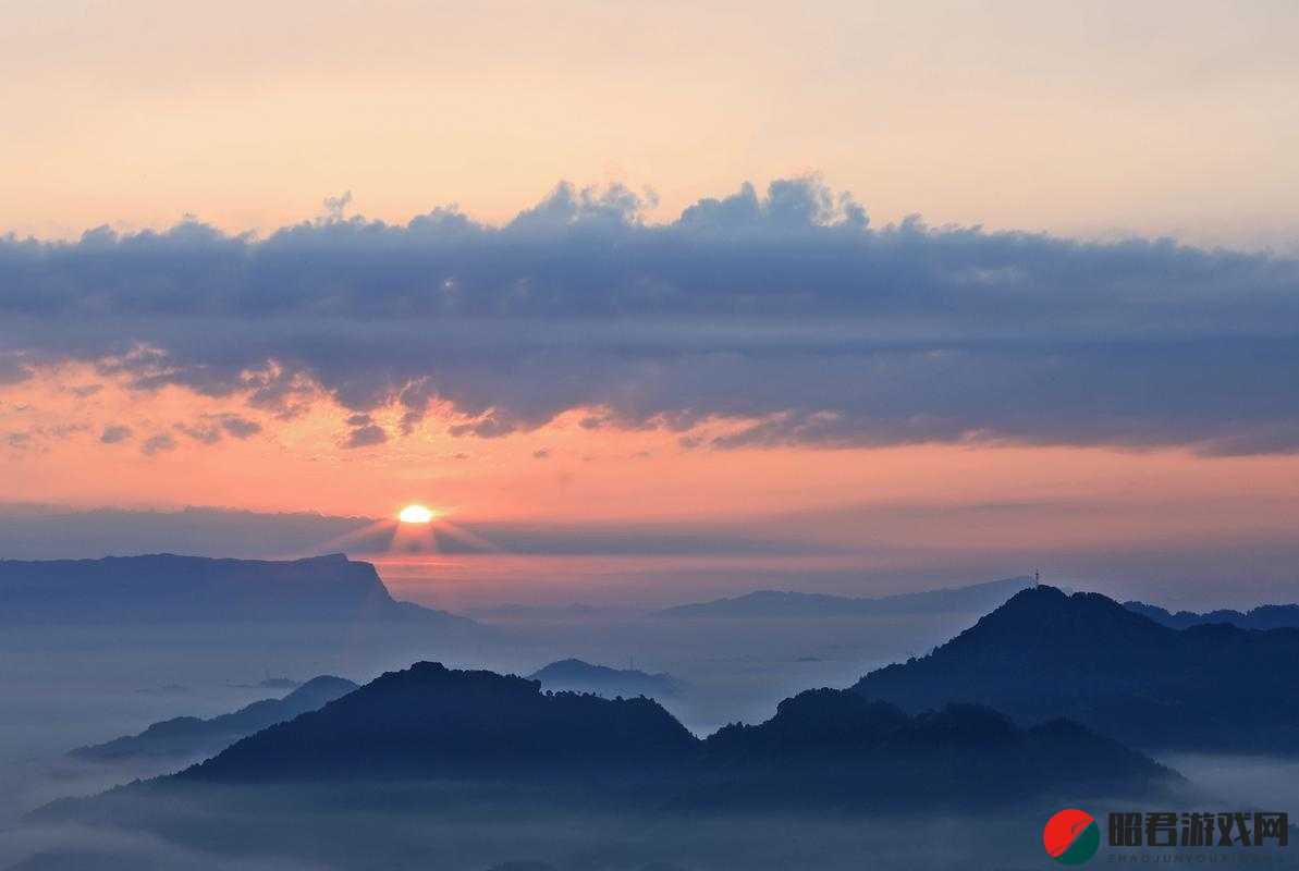 两座雪白玉峰弹跳而出：惊世美景震撼心灵的瞬间