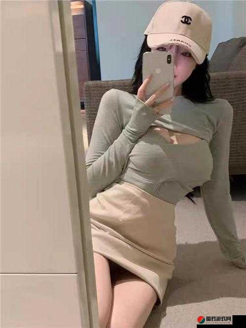 极具诱惑的美女 100%露胸极致画面震撼呈现